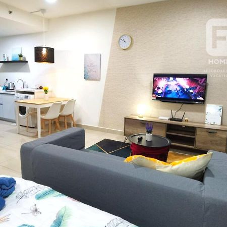 Netflix Wifi Trefoil Homestay Setia Alam Sacc Homestay Fe Shah Alam Exterior foto